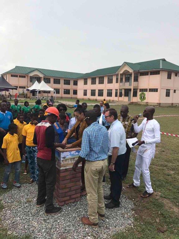Omenaa rozpoczyna budowę szkoły w Ghanie (17)