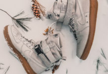 Sneakersy na koturnie – jak je nosić? Sneakersy na koturnie