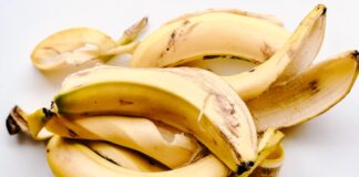 Nie wyrzucaj skórki po bananach! - 5 zastosowań