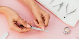 Tych błędów unikaj w swoim domowym manicure