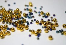 Koraliki do bransoletek — jak stworzyć piękną biżuterię handmade? bransoletki DIY